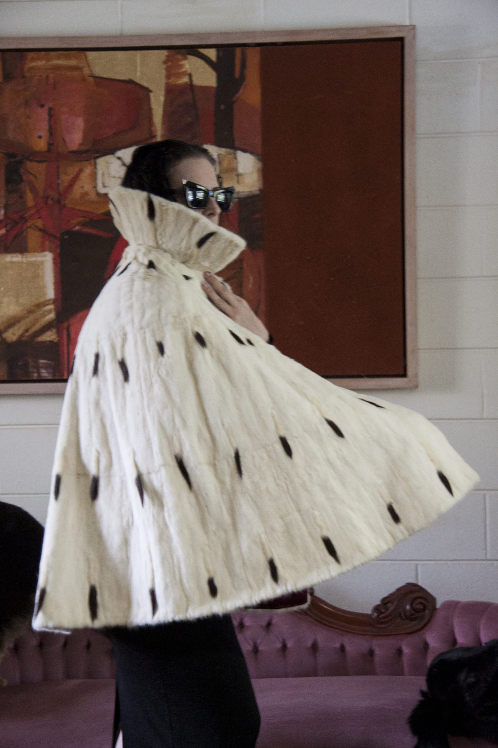 ROYAL CORONATION CAPE - Image 6