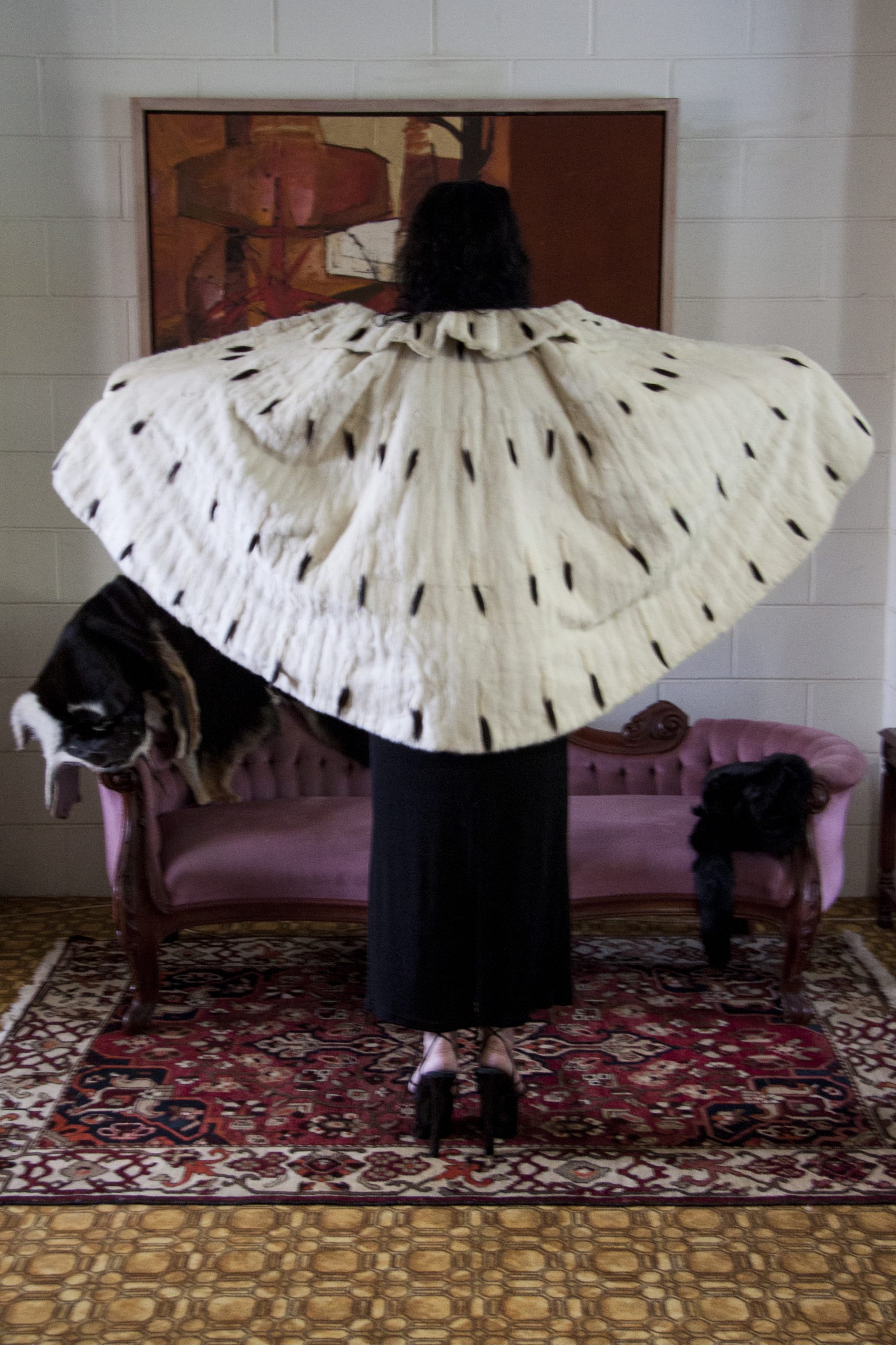 ROYAL CORONATION CAPE - Image 7